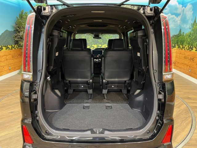 TOYOTA NOAH 4WD 2019 Image 31