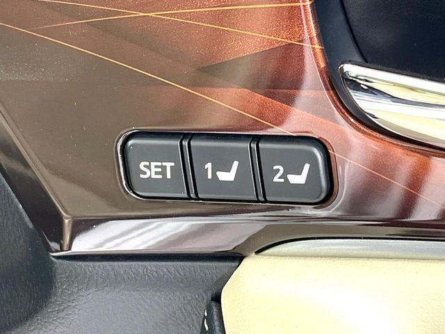 TOYOTA CROWN SEDAN HYBRID 4 2014 Image 31