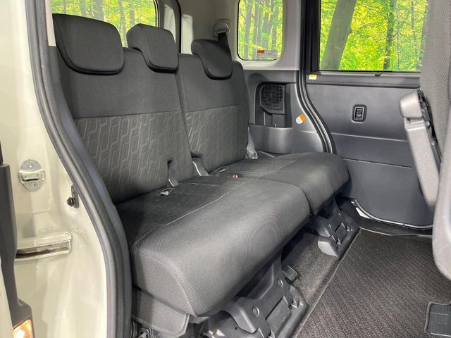 TOYOTA TANK 4WD 2019 Image 31