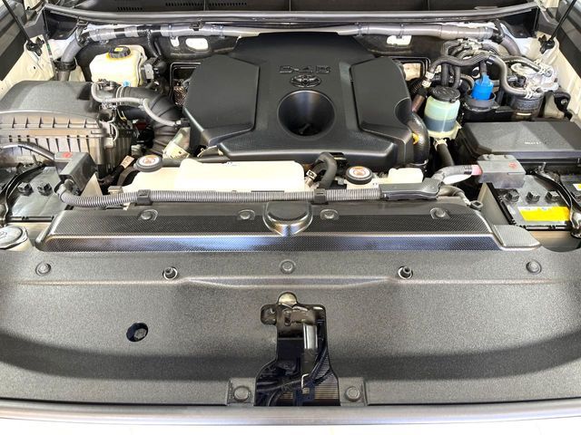 TOYOTA LANDCRUISER PRADO 2023 Image 31
