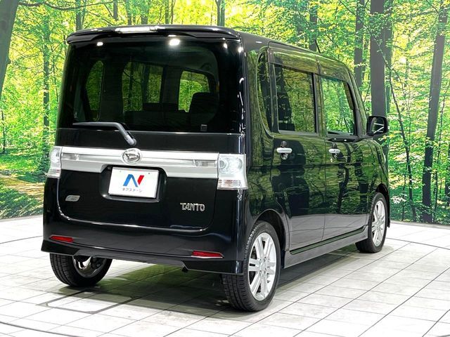 DAIHATSU TANTO CUSTOM 2013 Image 31
