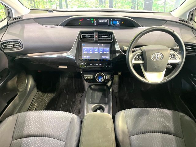 TOYOTA PRIUS 2015 Image 31