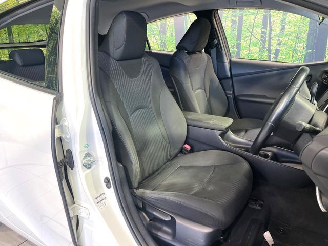 TOYOTA PRIUS 2015 Image 31