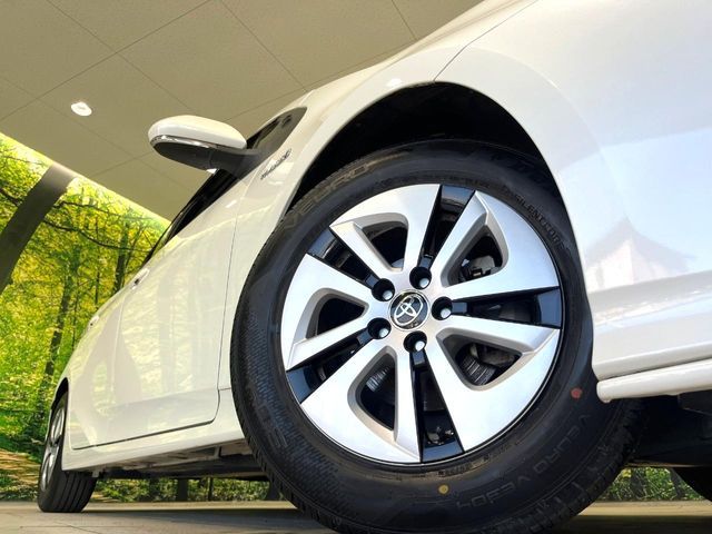 TOYOTA PRIUS 2015 Image 31