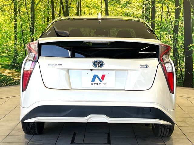 TOYOTA PRIUS 2015 Image 31