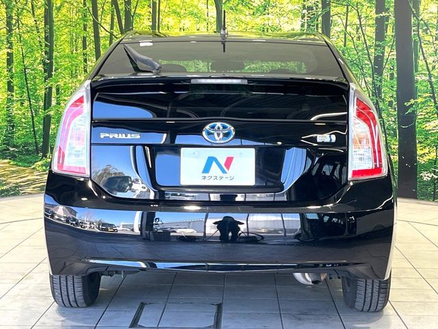 TOYOTA PRIUS 2013 Image 31