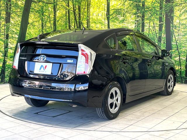 TOYOTA PRIUS 2013 Image 31