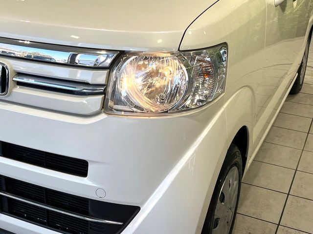 HONDA N BOX 2015 Image 31