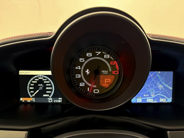 FERRARI 458 ITALIA 2013 Image 31