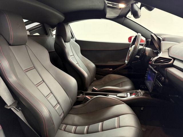 FERRARI 458 ITALIA 2013 Image 31