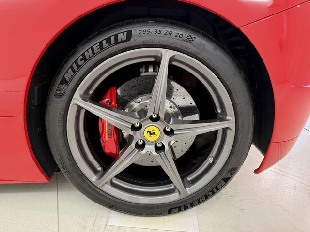 FERRARI 458 ITALIA 2013 Image 31
