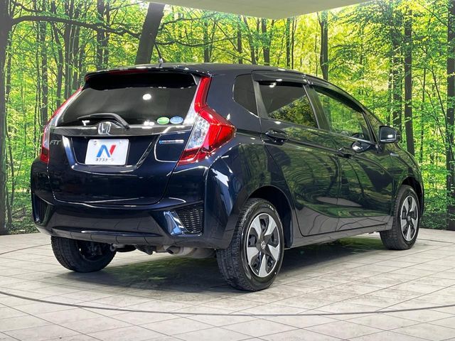 HONDA FIT HYBRID 4WD 2017 Image 31