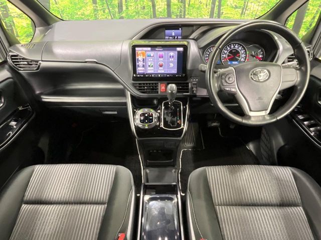 TOYOTA VOXY 4WD 2018 Image 31