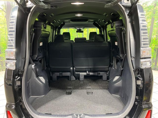 TOYOTA VOXY 4WD 2018 Image 31