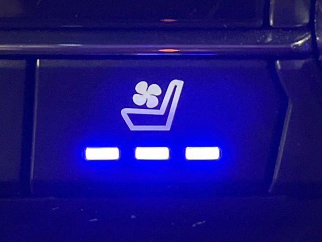 MAZDA CX-8 2023 Image 31