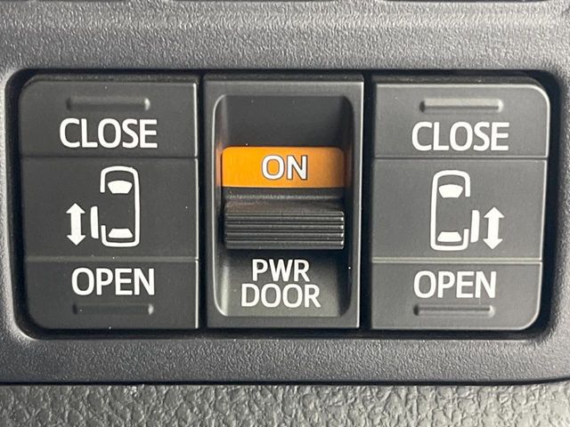 TOYOTA NOAH 2019 Image 31