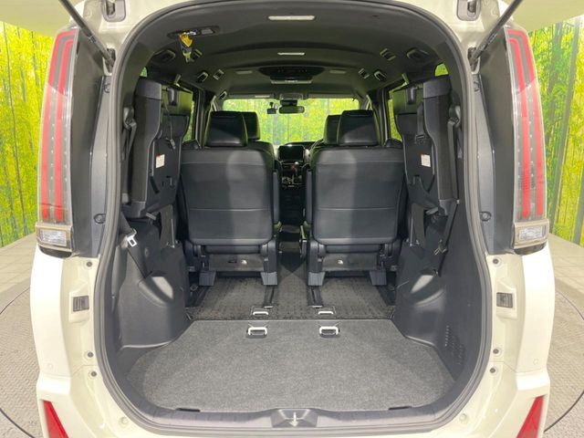 TOYOTA NOAH 2019 Image 31