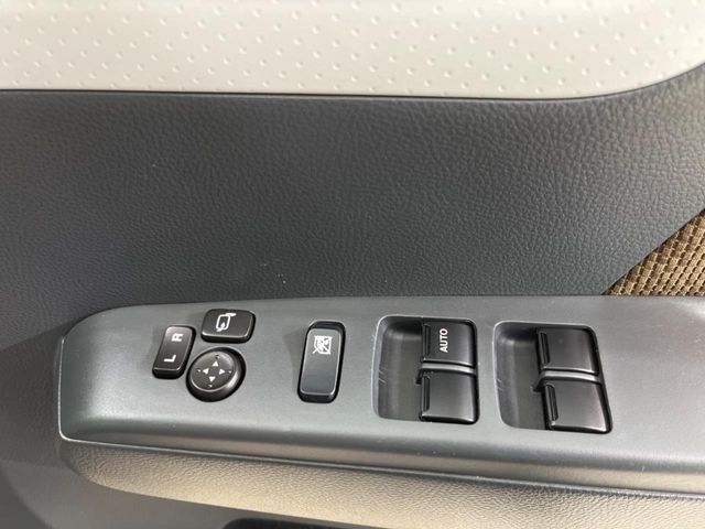 NISSAN MOCO 4WD 2011 Image 31