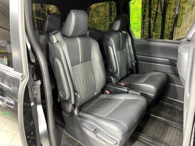 TOYOTA NOAH 4WD 2022 Image 31