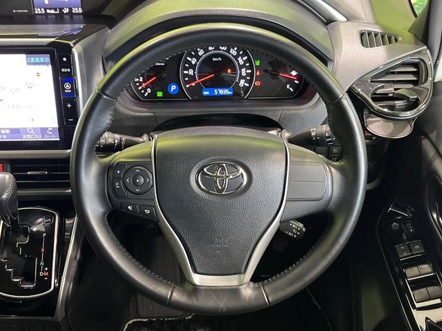 TOYOTA VOXY 2020 Image 31