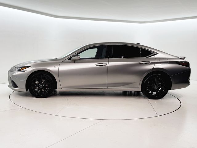 TOYOTA LEXUS ES300H 2023 Image 31