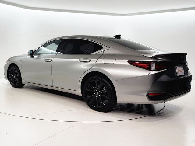 TOYOTA LEXUS ES300H 2023 Image 31