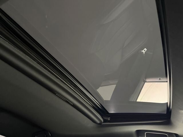 TOYOTA LEXUS ES300H 2023 Image 31