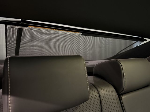 TOYOTA LEXUS ES300H 2023 Image 31