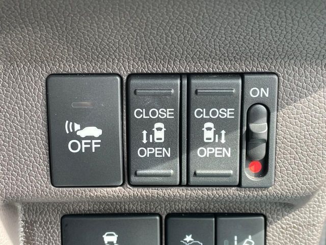 HONDA FREED HYBRID 2017 Image 31