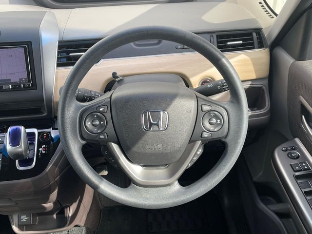 HONDA FREED HYBRID 2017 Image 31