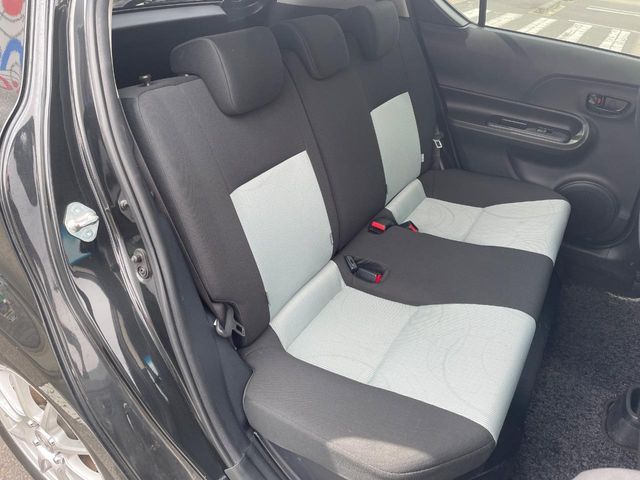 TOYOTA AQUA 2013 Image 31