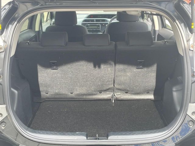 TOYOTA AQUA 2013 Image 31