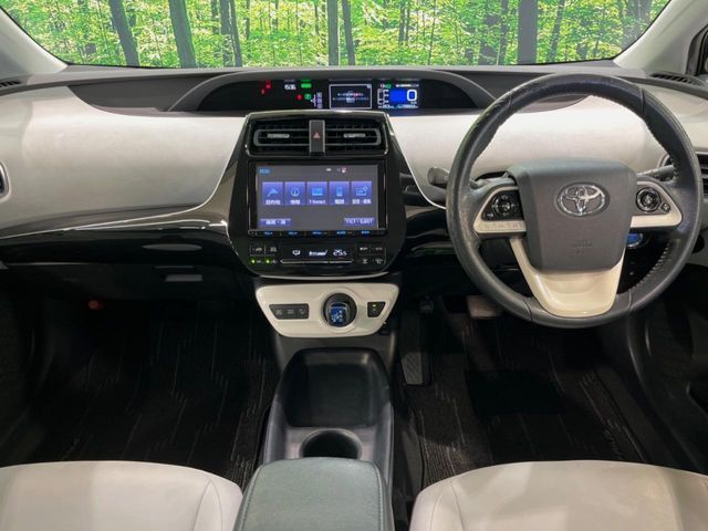 TOYOTA PRIUS 2016 Image 31
