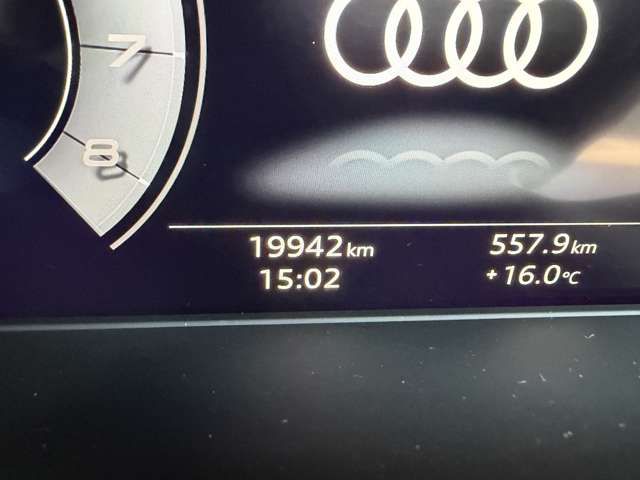 AUDI S4 AVANT 2022 Image 31