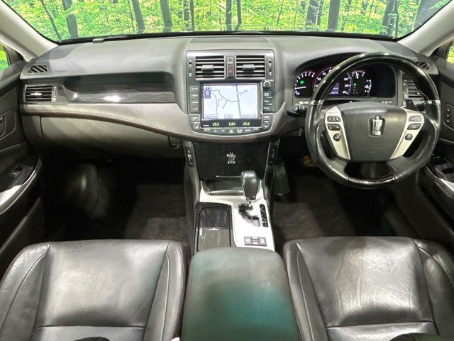 TOYOTA CROWN SEDAN 2012 Image 31