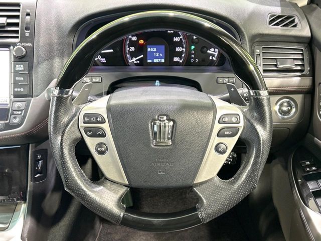 TOYOTA CROWN SEDAN 2012 Image 31