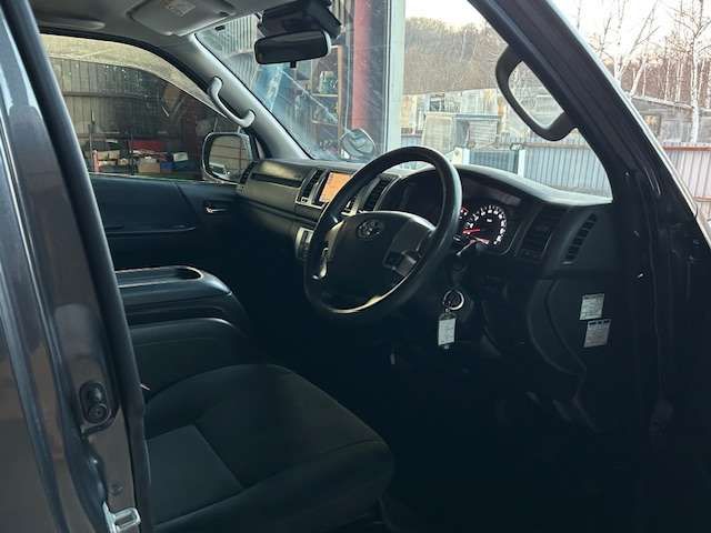 TOYOTA REGIUSACE VAN 4WD 2020 Image 31