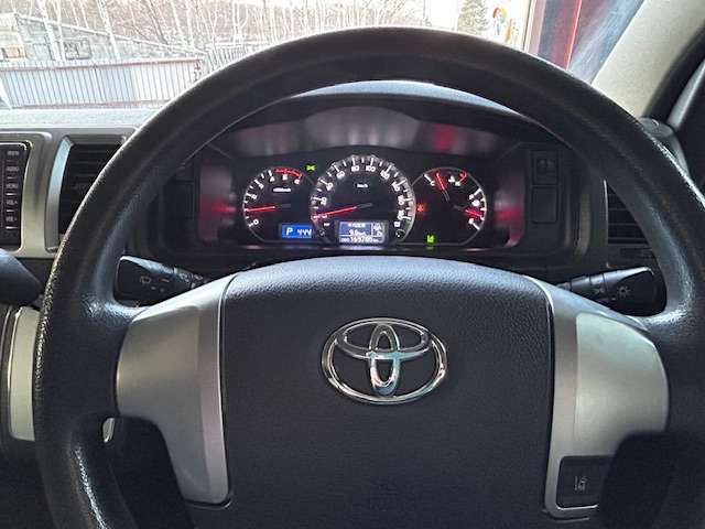 TOYOTA REGIUSACE VAN 4WD 2020 Image 31