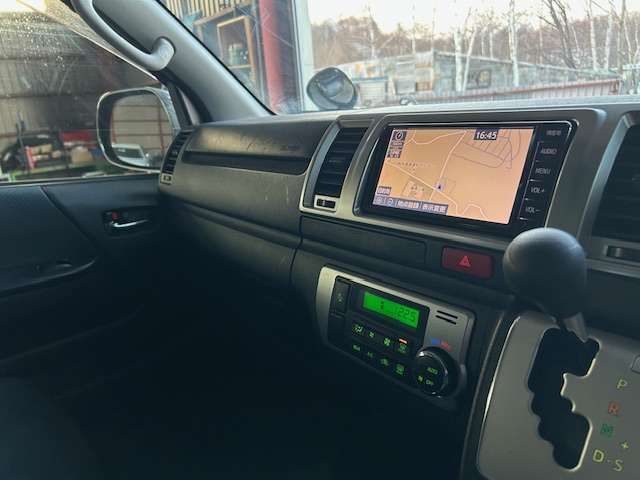 TOYOTA REGIUSACE VAN 4WD 2020 Image 31