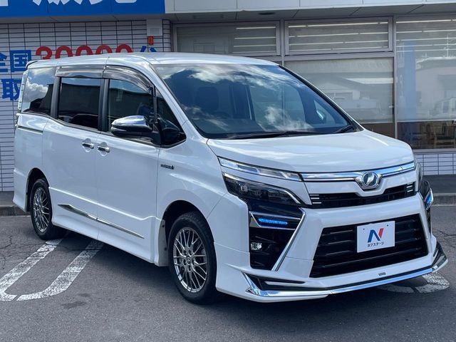 TOYOTA VOXY HYBRID 2019 Image 31