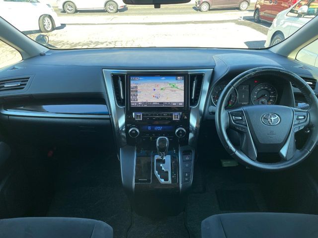 TOYOTA VELLFIRE 2015 Image 31