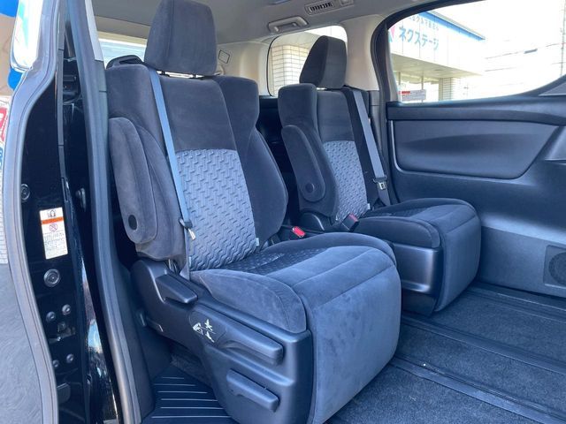 TOYOTA VELLFIRE 2015 Image 31