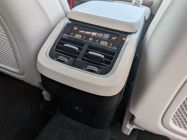 VOLVO XC90 2024 Image 31