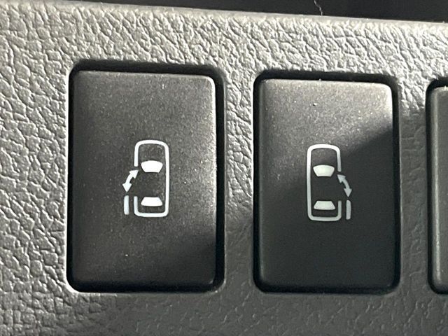 TOYOTA NOAH 2009 Image 31