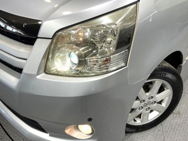 TOYOTA NOAH 2009 Image 31