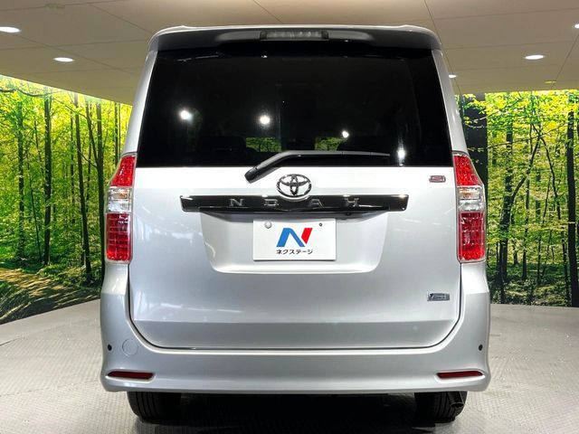 TOYOTA NOAH 2009 Image 31