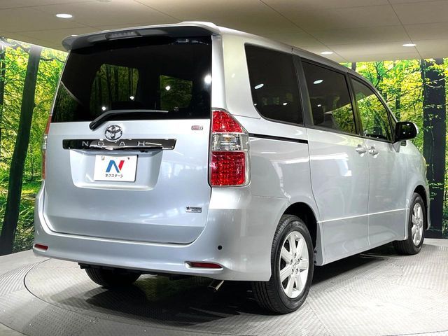 TOYOTA NOAH 2009 Image 31
