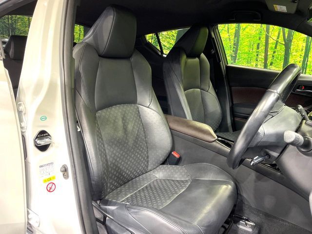 TOYOTA C-HR 2017 Image 31