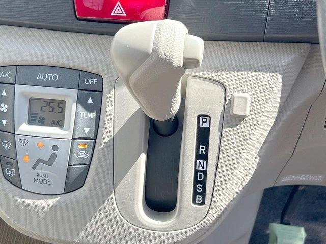 DAIHATSU MOVE 2011 Image 31