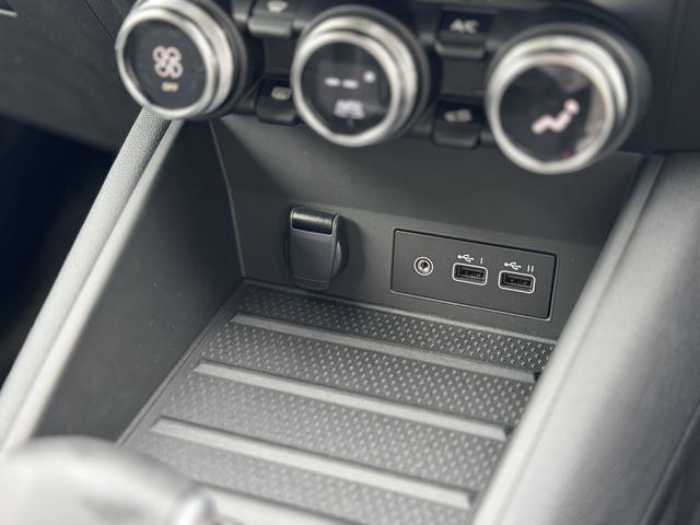 RENAULT CAPTUR 2024 Image 31